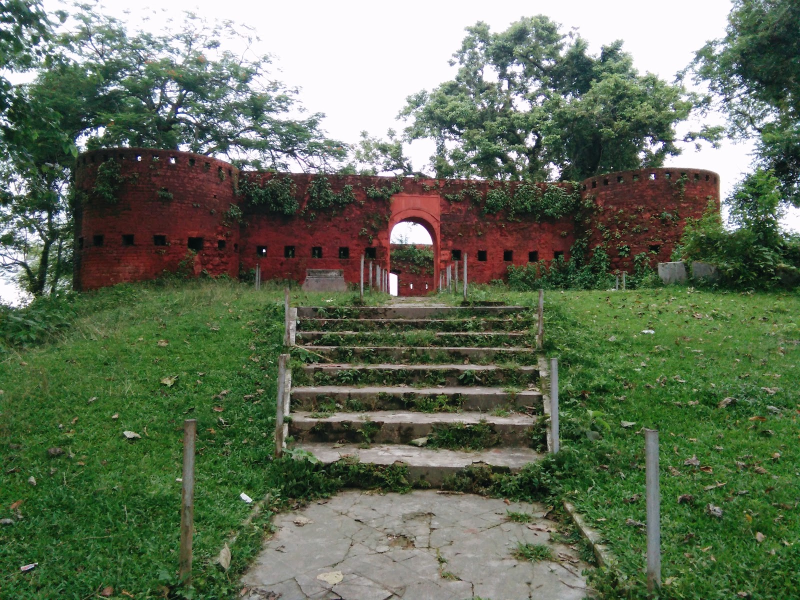 Badarpur Fort