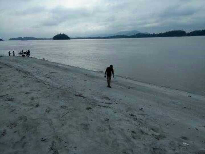 Umananda Island photo 3