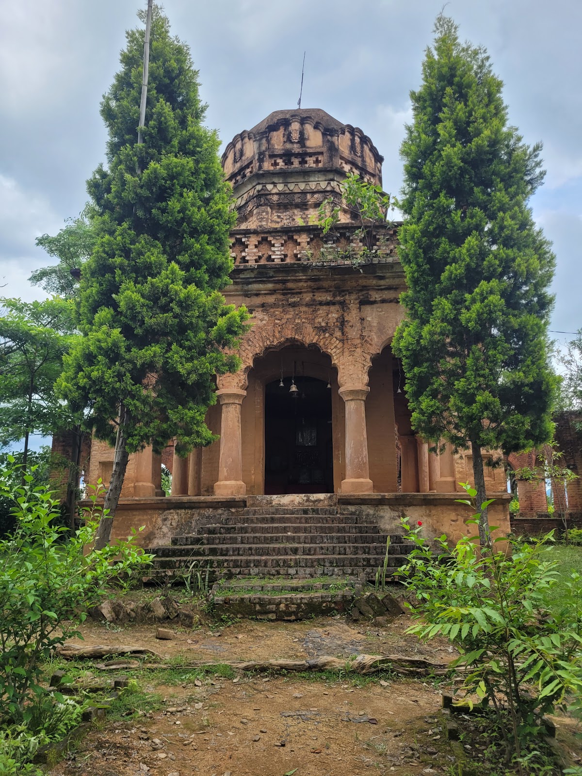 Langthabal Konung photo 2