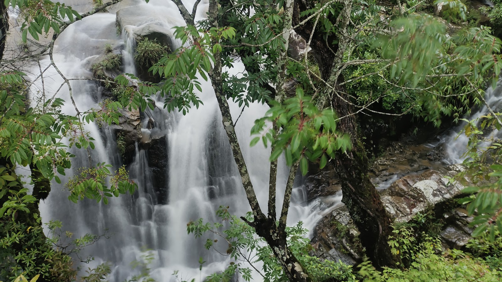 TYRSHI WATER FALL photo 2